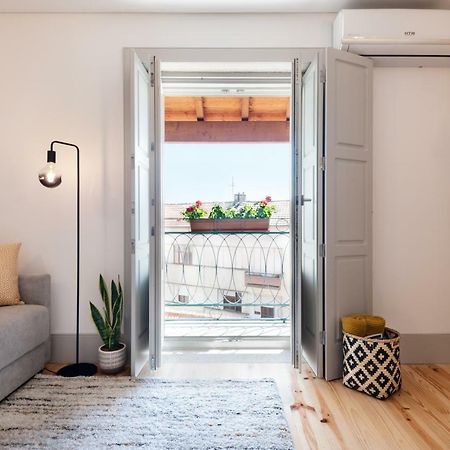 Lovelystay - Sun Loft W/ Balcony Porto Eksteriør billede